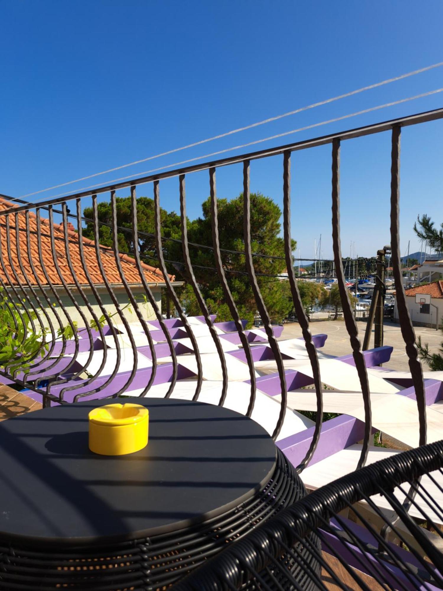 Apartmán Jardin Kapetanova Kuca Veli Iž Exteriér fotografie